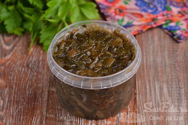 Два простых салата с морской капустой, которые удобно готовить каждую неделю