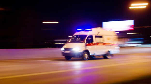 Почему скорая помощь не успевает: как узнать, чего не хватает вашему району